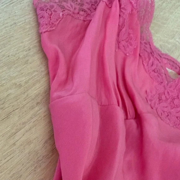 Gold Hawk Pink Lace Trim Slip Dress. Small. Mini Dresses - Picture 6 of 8